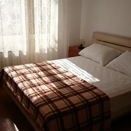 Luka Apartman